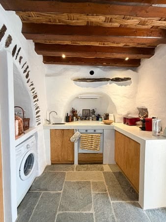 HOME TOUR: Παραδοσιακό πετρόκτιστο στην Άνδρο - Φωτογραφία 10