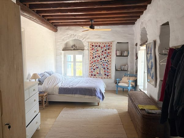 HOME TOUR: Παραδοσιακό πετρόκτιστο στην Άνδρο - Φωτογραφία 13