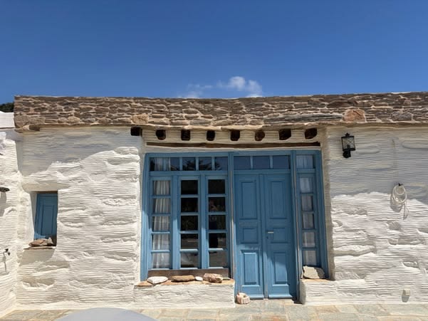 HOME TOUR: Παραδοσιακό πετρόκτιστο στην Άνδρο - Φωτογραφία 18