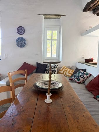 HOME TOUR: Παραδοσιακό πετρόκτιστο στην Άνδρο - Φωτογραφία 4