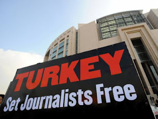 ΟΑΣΕ: Η Τουρκία καταστέλλει την ελευθερία έκφρασης - Φωτογραφία 1