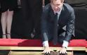 Christopher Nolan: Άφησε και αυτός τα αποτυπώματά του στη λεωφόρο της δόξας