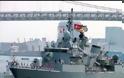 ΔΕΝ ΕΙΝΑΙ ΠΛΑΚΑ: Τουρκική Φρεγάτα στο λιμάνι του Πειραιά!