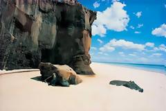 Οι 5 πιο επικίνδυνες παραλίες του κόσμου