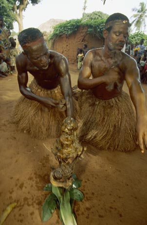 Ένας Άλλος Κόσμος: Oι Τελετουργίες VooDoo Στην Αφρική.... (pics) - Φωτογραφία 5