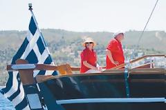 Τα νέα ανάκτορα του Κωνσταντίνου με θέα τον Αργοσαρωνικό! (pics)