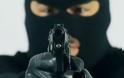 Γλυφάδα: Ληστές μπήκαν σε σπίτι με όπλα και μαχαίρια