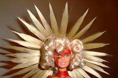 Όταν η Barbie συνάντησε την Lady Gaga