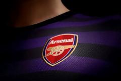 ΑΡΕΣΕ Η ΝΕΑ ΕΜΦΑΝΙΣΗ ΤΗΣ ΑΡΣΕΝΑΛ... (ΒΙΝΤΕΟ & PHOTOS)