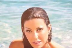 A. Δημητρίου: Η... σέξι φωτογράφισή της σε σώμα 20άρας! (Aπίστευτες φωτογραφίες)