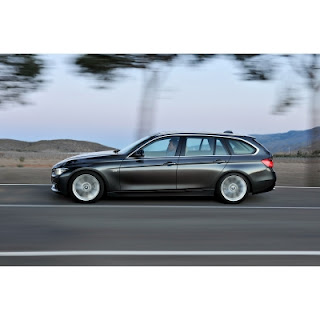 Νέα BMW Σειρά 3 Touring:Προηγμένη φιλοσοφία Touring, δυναμικές επιδόσεις, κομψότητα και ευελιξία σε άριστα ισορροπημένες διαστάσεις - Φωτογραφία 1