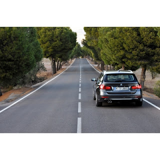 Νέα BMW Σειρά 3 Touring:Προηγμένη φιλοσοφία Touring, δυναμικές επιδόσεις, κομψότητα και ευελιξία σε άριστα ισορροπημένες διαστάσεις - Φωτογραφία 7