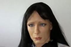 VIDEO: Κι όμως… η γυναίκα που βλέπεις δεν είναι αληθινή!