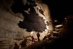 ΣΟΚ: Τι είναι αυτό στον τοίχο;