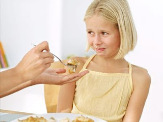 Μικρά τεχνάσματα για να φάνε τα παιδιά τροφές που αντιπαθούν - Φωτογραφία 1