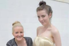 ΑΠΙΣΤΕΥΤΟ: ΔΕΙΤΕ: Φόρεμα κατασκευασμένα εξ ολοκλήρου από ανθρώπινα μαλλιά