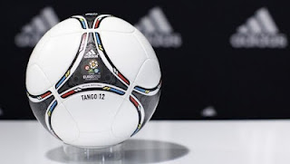 Super League και Adidas παρουσίασαν την μπάλα της Super League 2012-2013 - Φωτογραφία 1