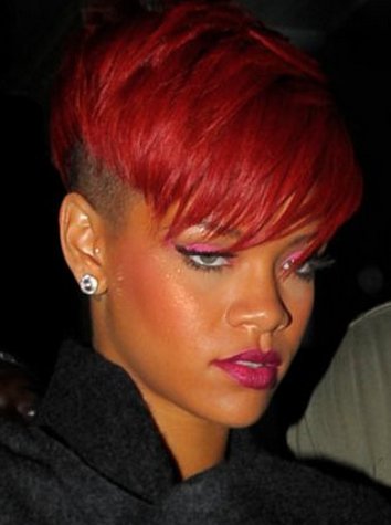 Rihanna: Ένα αστέρι πέφτει (πέφτει, πέφτει, πέφτει...) - Φωτογραφία 2