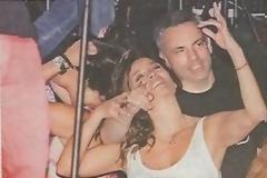 Η Ποπάρα είναι ερωτευμένη και το δείχνει!