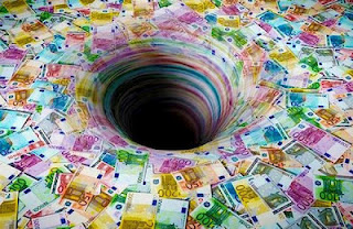 «Τρύπα» 2 δισ. ευρώ προβλέπει το ΔΝΤ - Φωτογραφία 1