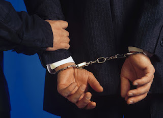 Συλλήψεις σε πρόεδρο και διευθύνουσα σύμβουλο εταιρείας - Φωτογραφία 1