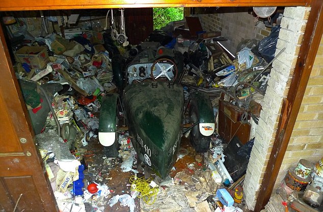 Βρήκε μια Bugati αξίας 128.000 ευρώ στα… σκουπίδια - Φωτογραφία 2