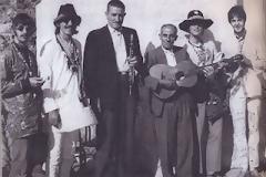 Όταν οι Beatles έβγαζαν φωτογραφίες στην Αράχωβα