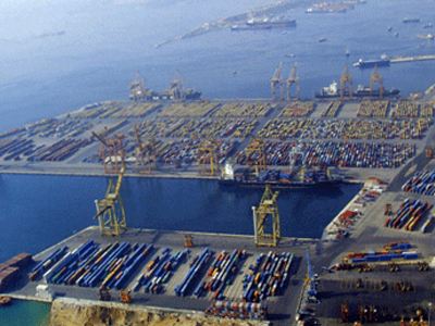 Διώξεις για υπερκοστολόγηση έργου στο λιμάνι του Πειραιά - Φωτογραφία 1