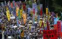 Πλημμύρισε το Τόκιο από διαδηλωτές κατά των πυρηνικών
