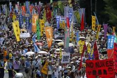 Πλημμύρισε το Τόκιο από διαδηλωτές κατά των πυρηνικών