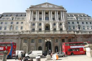 Bρετανία: Όλα δείχνουν εμπλοκή και άλλων τραπεζών στο σκάνδαλο Libor - Φωτογραφία 1