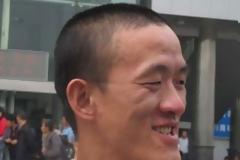 ΔΕΙΤΕ: Ο μοναδικός άνθρωπος που μπορεί να δαγκώσει.. τη μύτη του