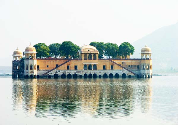 Jal Mahal: Το παλάτι που «βυθίστηκε» στη λίμνη! - Φωτογραφία 3