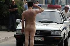 Κυκλοφοριακό χάος από έναν Κινέζο!!!