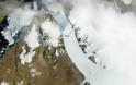 Γροιλανδία: Αποκλήθηκε γιγάντιο παγόβουνο