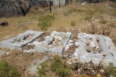 Φωτογραφίες από τις καταστροφές τάφων στο νέο Κοιμητήριο Γλυφάδας...