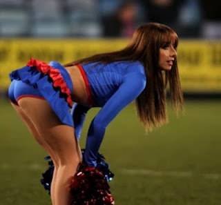 TOO SEXY ΓΙΑ... ΟΛΥΜΠΙΑΚΟΥΣ ΟΙ CHEERLEADERS ΤΗΣ ΚΡΙΣΤΑΛ ΠΑΛΑΣ! (VIDEOS & PHOTOS) - Φωτογραφία 5