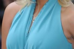 Ποια celebrity περπάτησε στο κόκκινο χαλί με... αξύριστες μασχάλες;