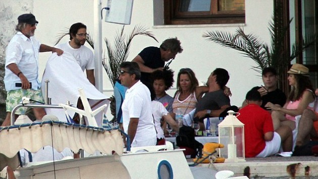 De Niro και Travolta στην Σκιάθο! [ΦΩΤΟ] - Φωτογραφία 4