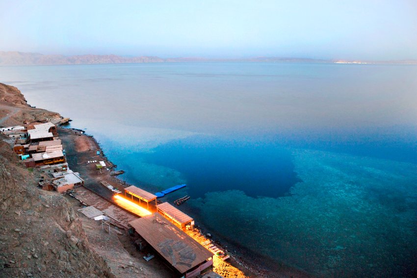 Η καταραμένη τοποθεσία καταδύσεων Blue Hole - Φωτογραφία 2