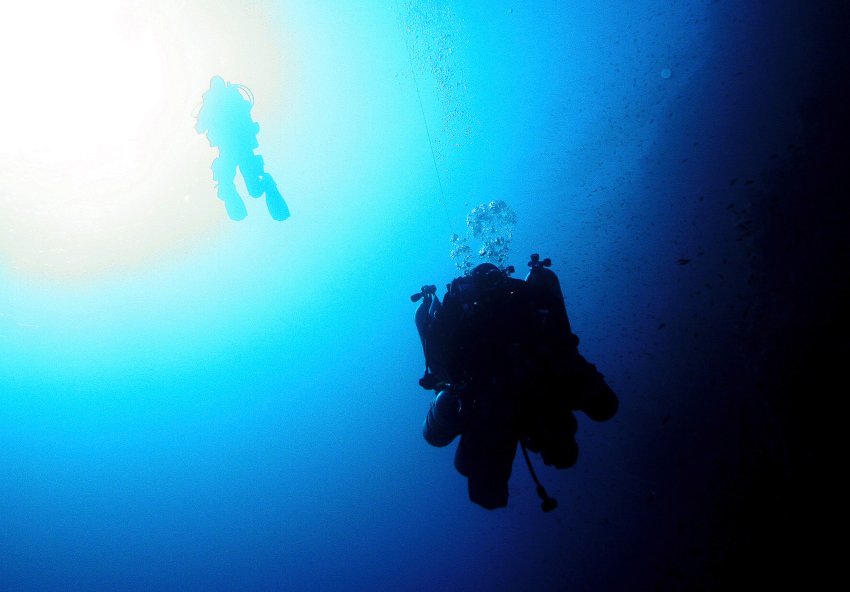 Η καταραμένη τοποθεσία καταδύσεων Blue Hole - Φωτογραφία 3