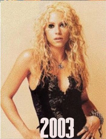 ΔΕΙΤΕ:H Shakira από το 1977 εως το 2012 - Φωτογραφία 19