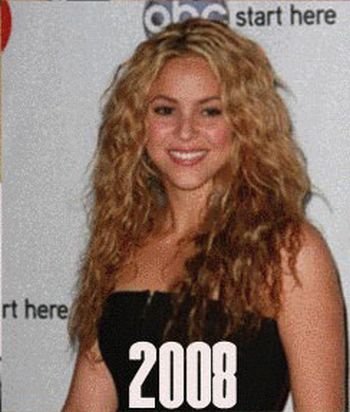 ΔΕΙΤΕ:H Shakira από το 1977 εως το 2012 - Φωτογραφία 24