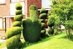 ΔΕΙΤΕ: Ένας προκλητικός κηπουρός!