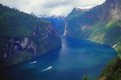 Ένα πανέμορφο νορβηγικό φιόρδ