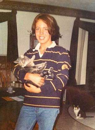 ΣΟΚ: 26χρονος Βρετανός έγινε γυναίκα για να μοιάσει στην Britney Spears! - Φωτογραφία 2