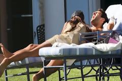 ΣΕΜΝΑ ΝΤΑΝΙΕΛΑ... ΜΑΣ ΒΛΕΠΟΥΝ! (PHOTOS)