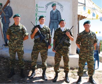ΠΑΝΩ ΑΠΟ 150 ΜΕΛΗ ΚΑΙ ΦΙΛΟΙ ΕΖΗΣΑΝ ΤΗΝ Ο ΟΜΟΡΦΗ ΑΤΜΟΣΦΑΙΡΑ Ζωντανεύουν ερημικό στρατιωτικό φυλάκιο στα σύνορα με την Βουλγαρία - Φωτογραφία 2