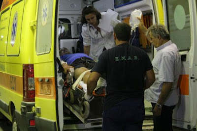 Στο Βενιζέλειο νοσοκομείο οι τραυματίες - Φωτογραφία 2