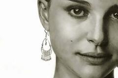 10 εκπληκτικά πορτραίτα διασήμων με μολύβι και κάρβουνο ζωγραφικής